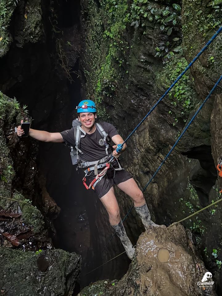 Foto 2 de Cueva de los Tayos